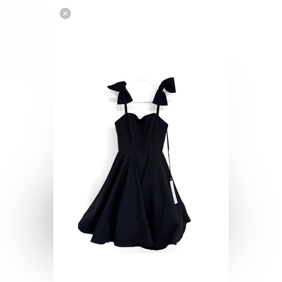 Leena For Mac Dugaal  Black Little Dress Bow Detail Fit & Flare Square Neck SZ 4 - Picture 2 of 4